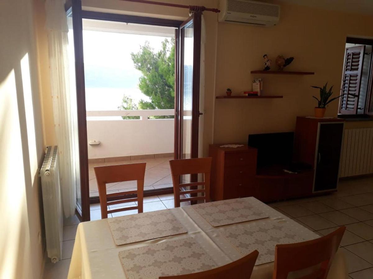 Ariela At The Beach Apartment Stara Novalja Exterior photo