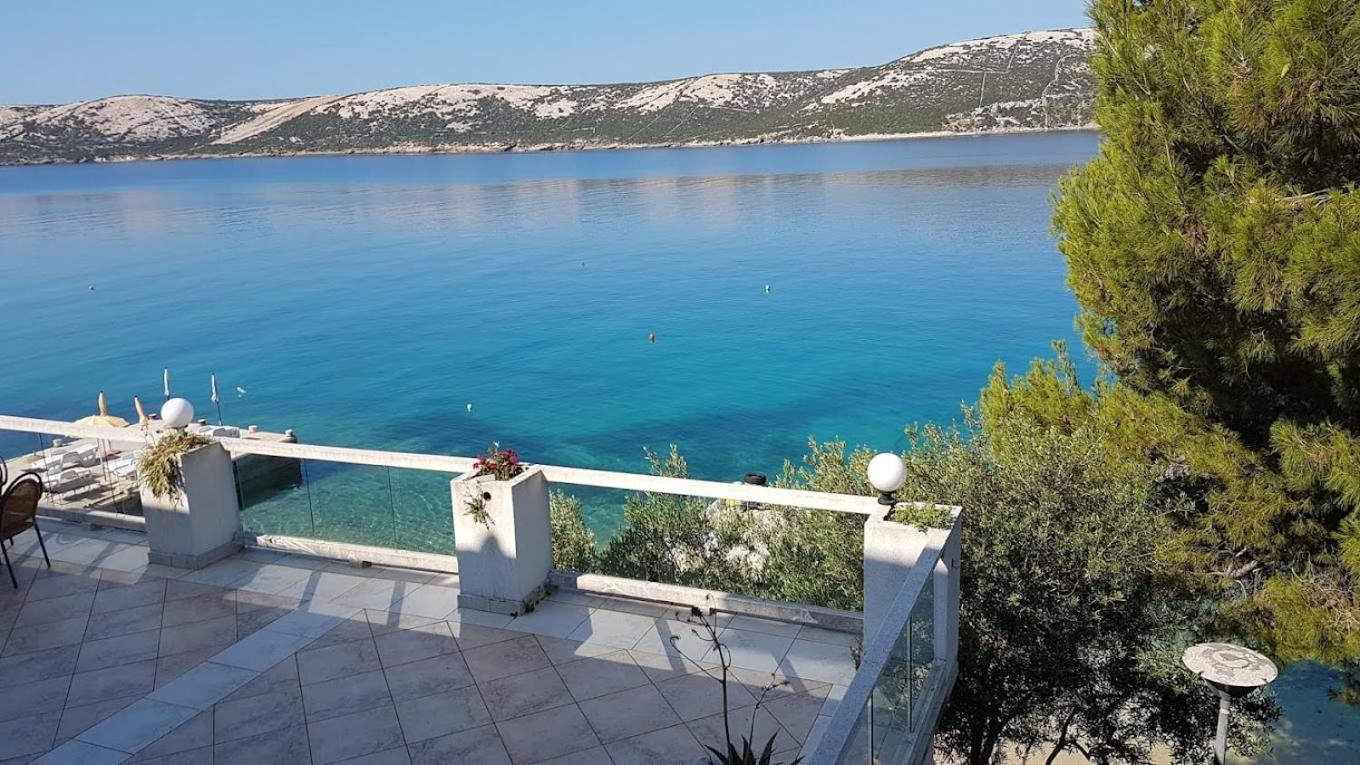 Ariela At The Beach Apartment Stara Novalja Exterior photo